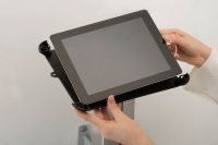 Držák pro iPad na systém Freestand - Černý A-Z Reklama CZ