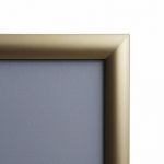 Hliníkový Clip rám profil 25 mm GOLD 762x1016 Ostrý roh A-Z Reklama CZ Hliníkový Clip rám profil 25 mm GOLD 762x1016 Ostrý roh A-Z Reklama CZ
