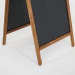 Dřevěný poutač s křídovou tabulí 590x1190 - Tmavě hnědý A-Z Reklama CZ