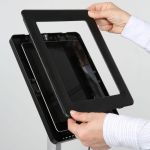 Teleskopický stojan Flexible Kiosk pro iPad - Černý A-Z Reklama CZ