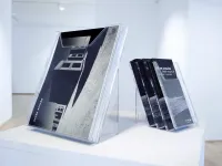 COMBIBOXX zásobník na letáky 1x A4 na stěnu i stůl DURABLE