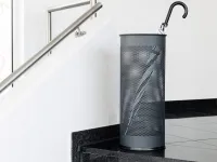 Kovový perforovaný stojan na deštníky, 28,5 l - Charcoal DURABLE