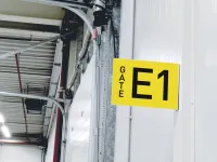 Samolepicí informační tabulka - Výstrčka A4, na šířku DURABLE