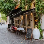 Dřevěné popisovatelné áčko Flip 49x89 cm - Světle hnědé A-Z Reklama CZ