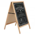 Dřevěný poutač s křídovou tabulí interiérový