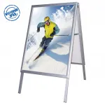 Voděodolný Á stojan na plakáty formátu A1 - Stříbrný