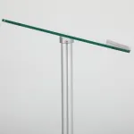 Řečnický pult se skleněným stolkem a čelním panelem - Stříbrná základna A-Z Reklama CZ