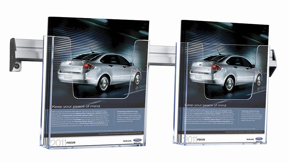 Cocktail Brochure Wall 2x A5